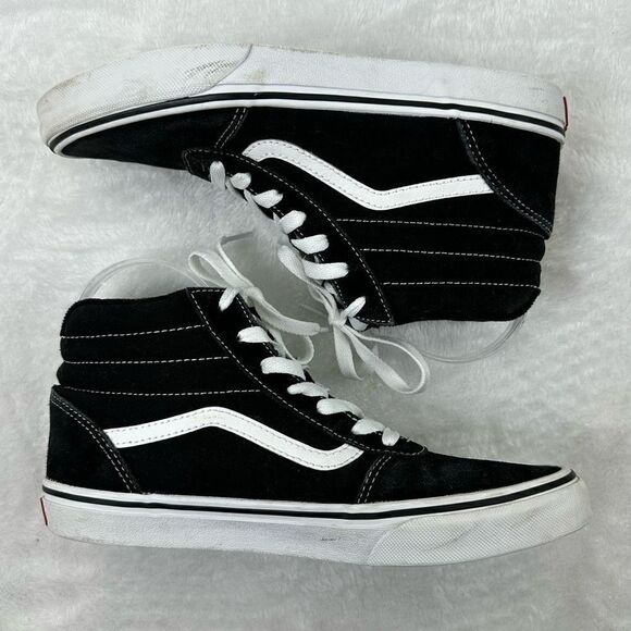 Vans Youth Size 7 Sk8 High Top Sneaker Classic Black and White - Picture 3 of 12
